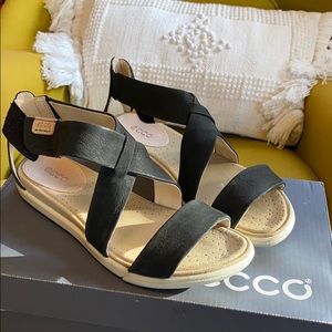 ECCO Damara Crisscross Sandal in black